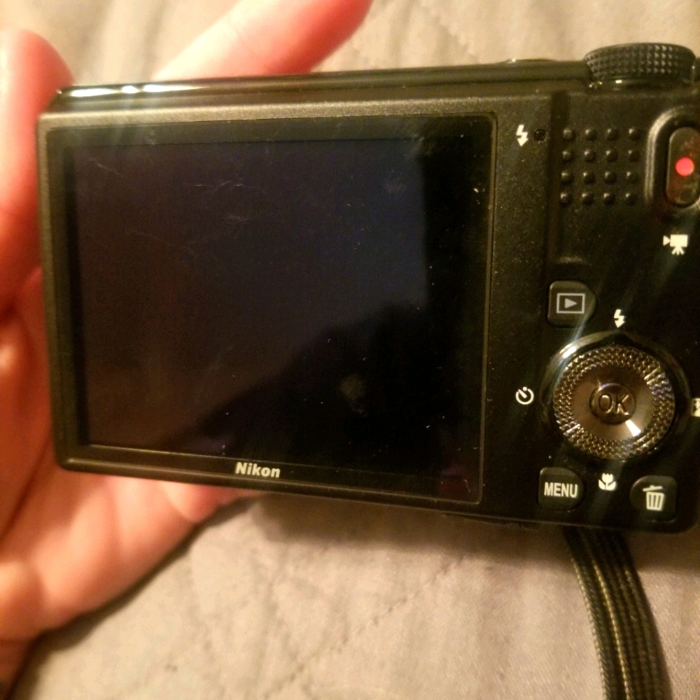 Nikon Coolpix S9100